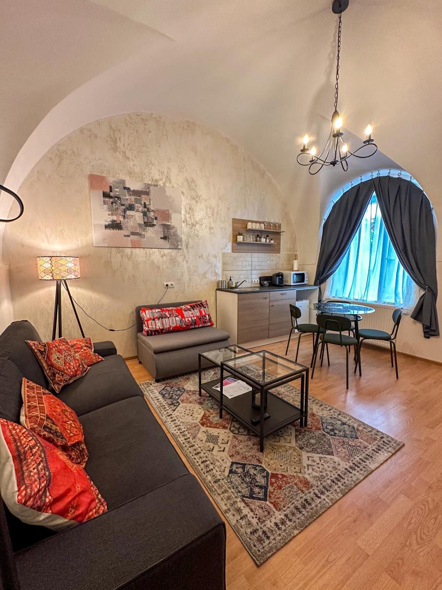 Serenity House Apartments Sibiu Esterno foto
