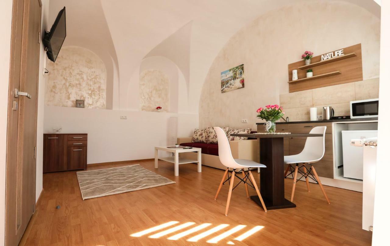 Serenity House Apartments Sibiu Esterno foto