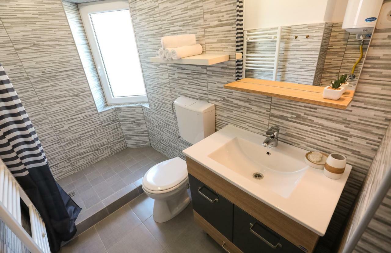 Serenity House Apartments Sibiu Esterno foto