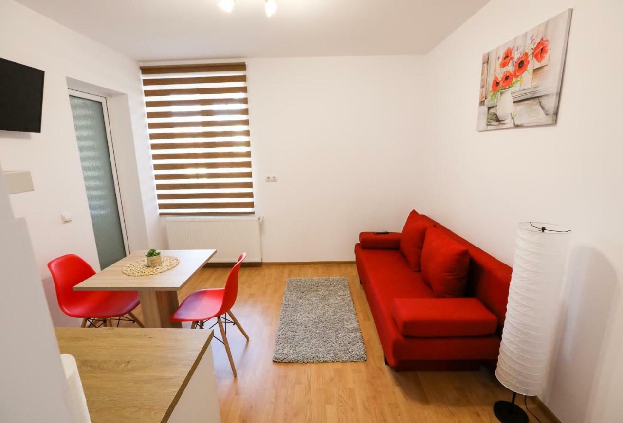 Serenity House Apartments Sibiu Esterno foto